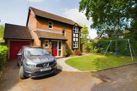 Minstrel Close, Gadebridge 3 bed detached house for sale