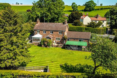 Cabourne, Market Rasen, Lincolnshire... 5 bed detached house for sale