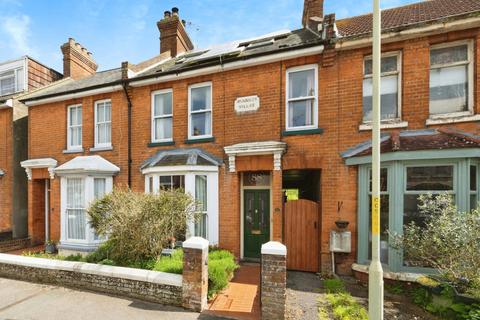 4 bedroom terraced house for sale