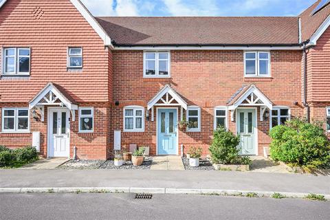 Beckless Avenue, Clanfield 2 bed terraced house for sale