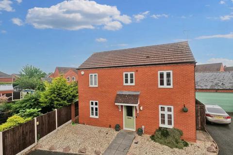 Priors Lane, Market Drayton, TF9 3 bed detached house for sale