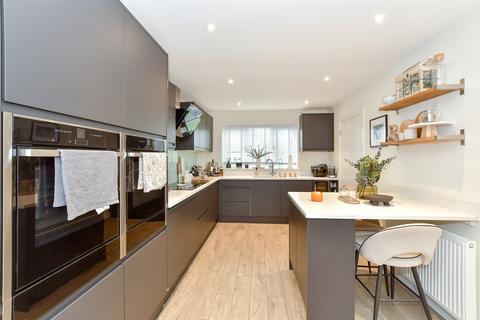 Fishers Road, Staplehurst, Tonbridge... 3 bed detached house for sale