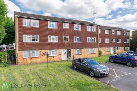 The Croft, Broxbourne 2 bed apartment for sale