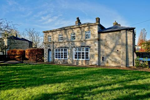 St Peters Road, Huntingdon, PE29 4 bed detached house for sale