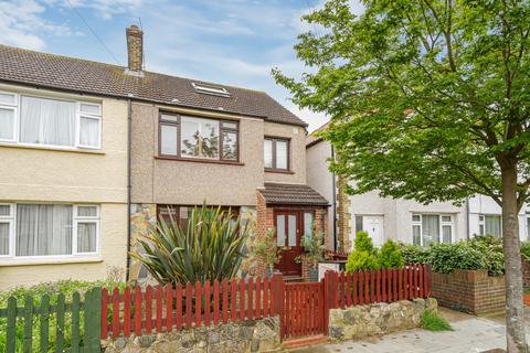 Hadley Road, Mitcham CR4 3 bed end of terrace house for sale