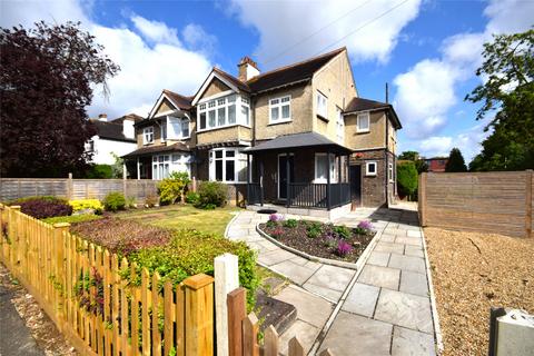 Link Lane, Surrey SM6 2 bed apartment for sale