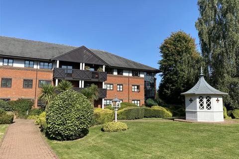 Poplar Drive, Hutton, Brentwood 2 bed apartment for sale