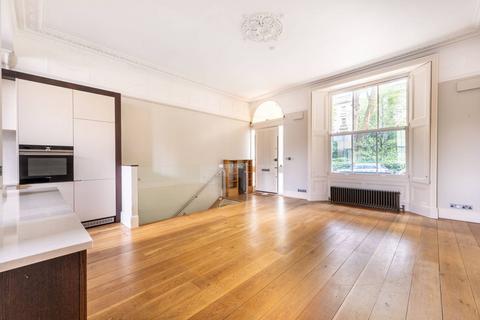 Porchester Square, Bayswater, London, W2 3 bed maisonette for sale