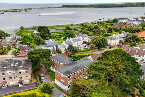 Mudeford, Christchurch, Dorset, BH23 2 bed apartment for sale