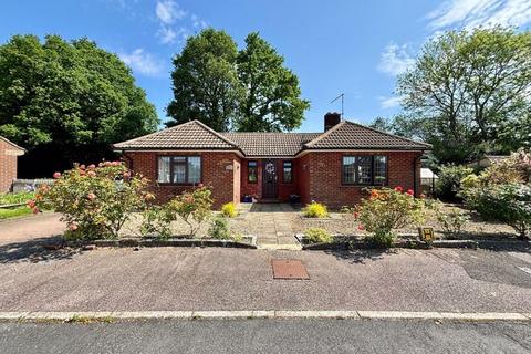 Chestnut Lane, Matfield 2 bed bungalow for sale