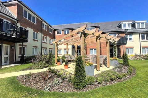 Crookham Road, Fleet GU51 2 bed apartment for sale