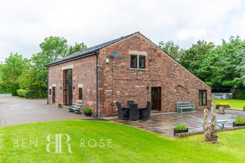 Ulnes Walton Lane, Leyland 4 bed detached house for sale