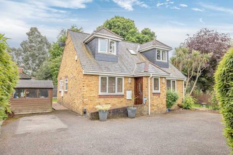 Colham Mill Road, West Drayton UB7 3 bed detached house for sale