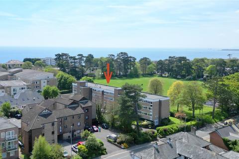 Lymington Road, Highcliffe... 2 bed apartment for sale