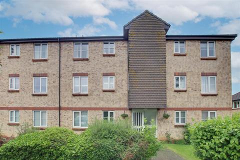 The Brambles, Limes Park Road, St. Ives 2 bed apartment for sale