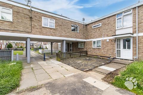 Gladwyns, Basildon SS15 1 bed terraced house for sale