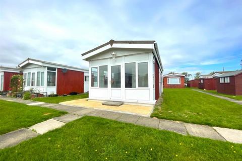 Cliff Road, Golden Imp, Hornsea 1 bed park home for sale