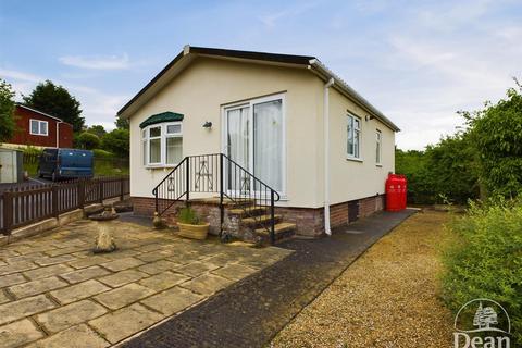 Belindas Park, Milkwall 2 bed bungalow for sale