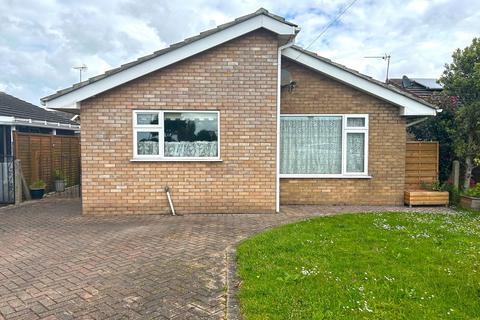 Elizabeth Crescent, Ingoldmells... 4 bed detached bungalow for sale