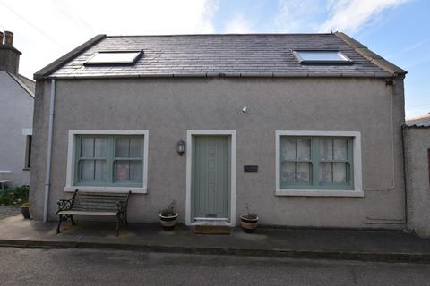 2 bedroom detached house for sale