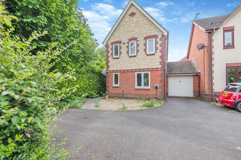 Chestnut Drive, Rogiet, Caldicot 3 bed detached house for sale