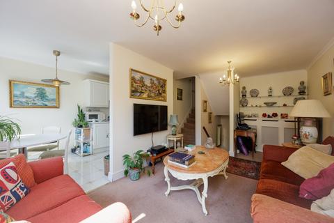 Semley House, Semley Place, London, SW1W 3 bed apartment for sale
