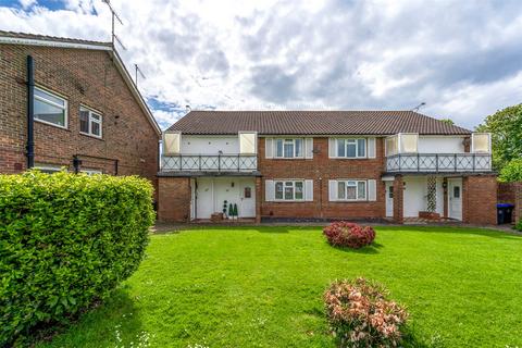 Aldsworth Court, Aldsworth Avenue... 2 bed flat for sale