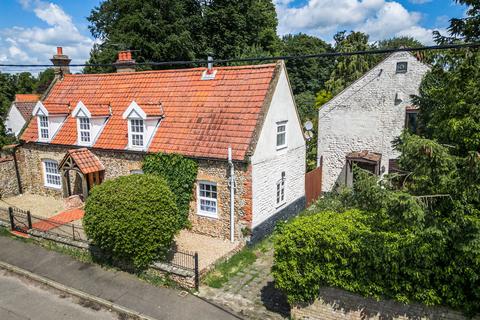 Northwold 7 bed detached house for sale