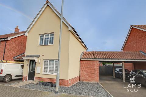 2 bedroom semi-detached house for sale