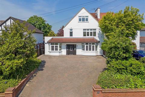 London Road, Brentwood 4 bed semi