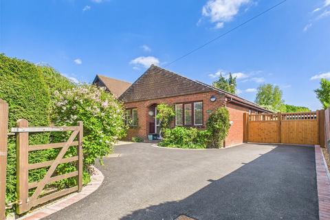 Poplar Lane, Bransgore, Christchurch... 2 bed bungalow for sale
