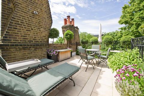 Ansdell Terrace, London 4 bed terraced house for sale