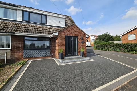 Rockfarm Close, Little Neston... 3 bed semi