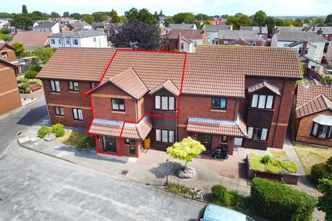 The Woodlands, Southport PR8 2 bed retirement property for sale