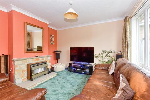 Denbeigh Drive, Tonbridge, Kent 2 bed semi