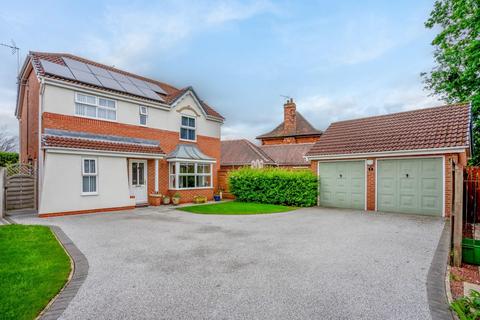 Landau Close, York 4 bed detached house for sale