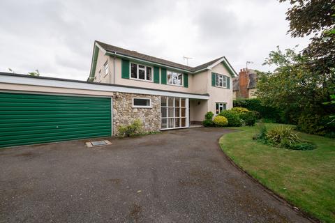 Links Avenue, Felixstowe IP11 4 bed detached house for sale