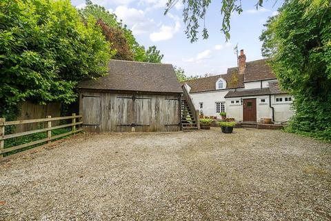 3 bedroom cottage for sale