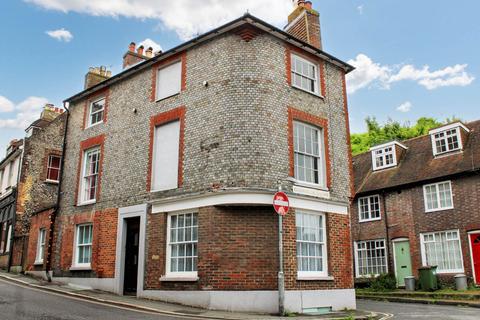 Fisher Street, Lewes 2 bed apartment for sale