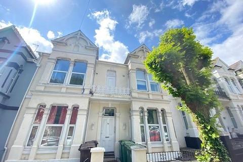 Connaught Avenue, Plymouth PL4 2 bed apartment for sale