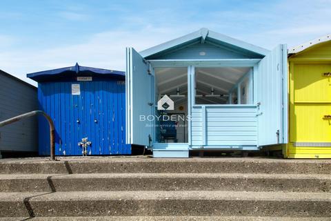Southcliff, Walton on the Naze CO14 Chalet for sale