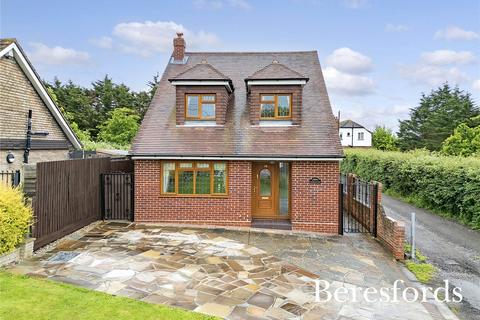 Thorndon Avenue, West Horndon, CM13 3 bed detached house for sale