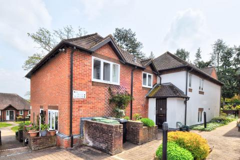 War Memorial Place, Henley On Thames 1 bed retirement property for sale