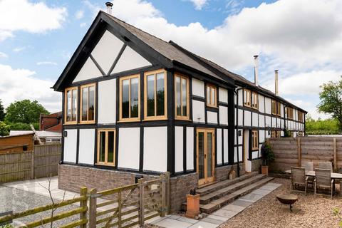 2 bedroom barn conversion for sale