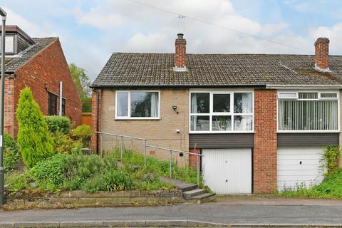 Hollies Close, Dronfield, Derbyshire... 2 bed semi