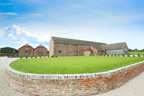 Coleshill Road, Ansley Common 3 bed barn conversion for sale