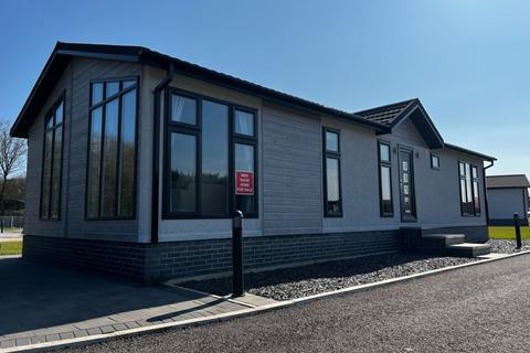 Northallerton, North Yorkshire, DL7 2 bed park home for sale