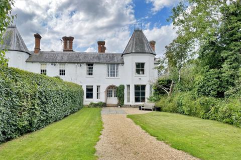 Rolvenden, Cranbrook, Kent, TN17 4 bed semi