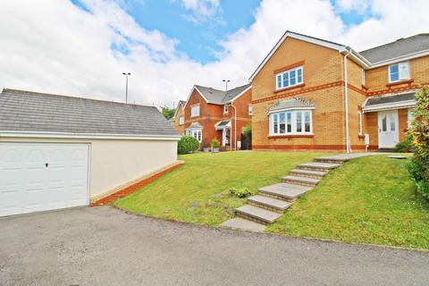 Llantrisant, Pontyclun CF72 4 bed detached house for sale