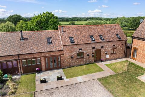 Huddington Hill Farm, Huddington... 4 bed barn conversion for sale